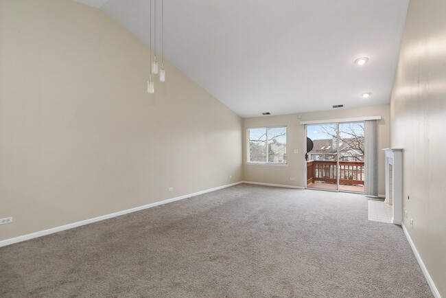 Building Photo - 240 Camel Bend Ct