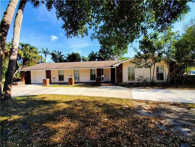 Primary Photo - ANNUAL RENTAL - 3/2