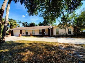 Building Photo - ANNUAL RENTAL - 3/2