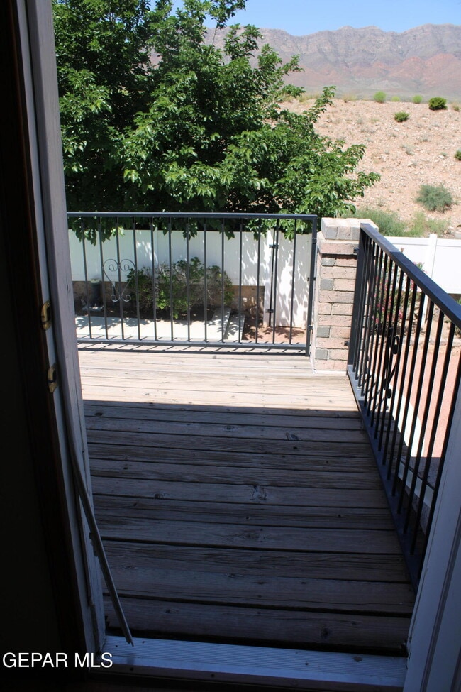 Building Photo - 4113 Loma Rosada Dr
