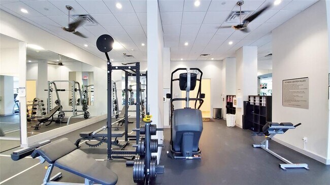 Building Photo - 3333 Allen Pkwy