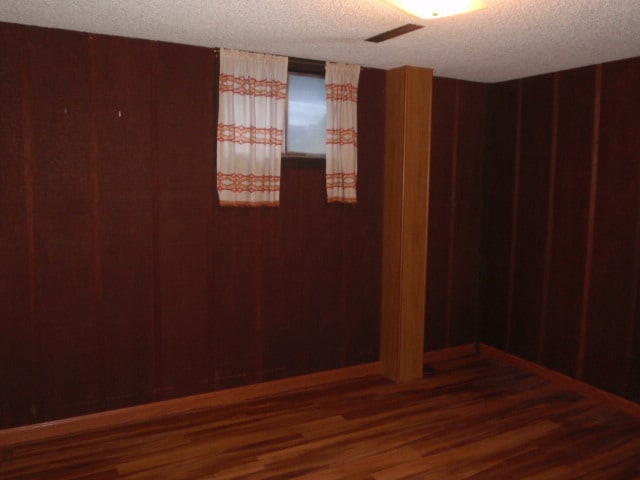 Building Photo - 920 Parkview Way