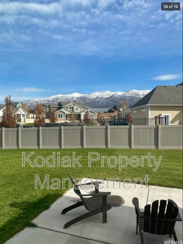 Building Photo - 1463 Kentucky Derby Way