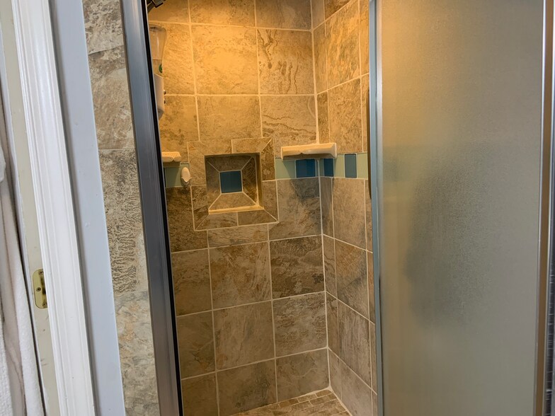 Building Photo - 3732 Falls Rd