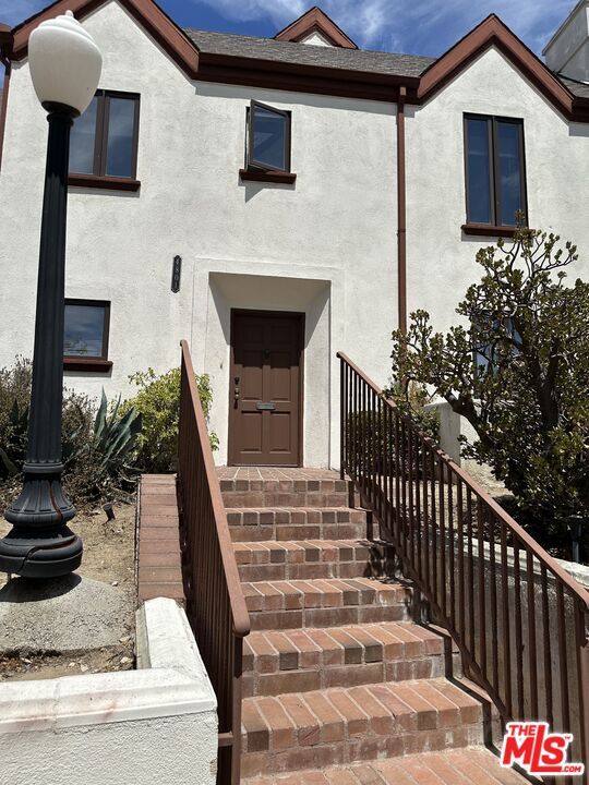 Primary Photo - 4801 W 8th St