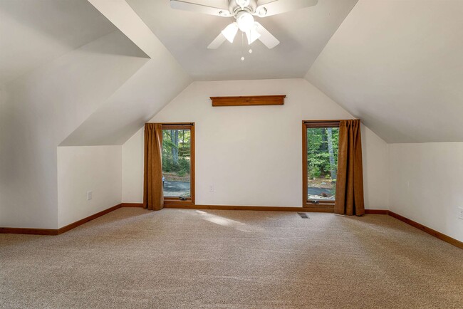 Building Photo - 44 Neighbors Row