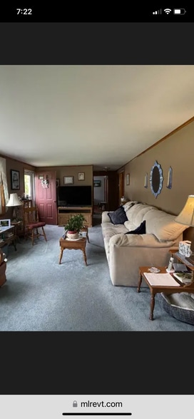 Living room - 10 Richard St