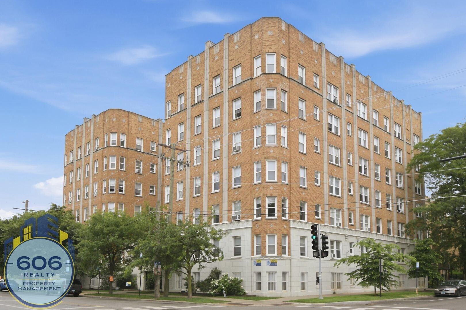 Building Photo - 6748 N Ashland Ave