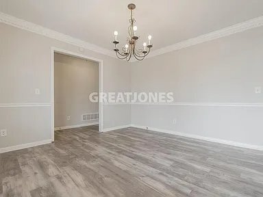 Building Photo - 213 Coachman Dr