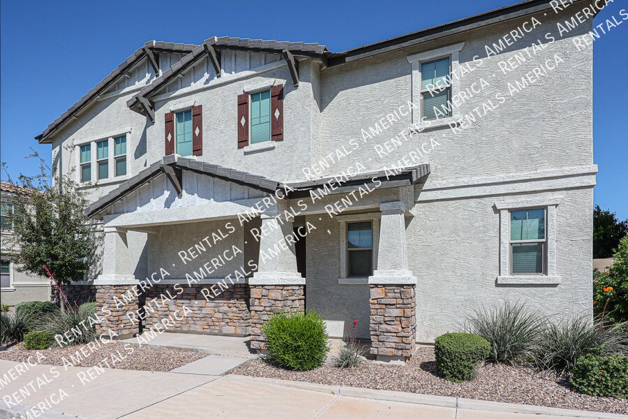 Building Photo - 36 E Constitution Dr