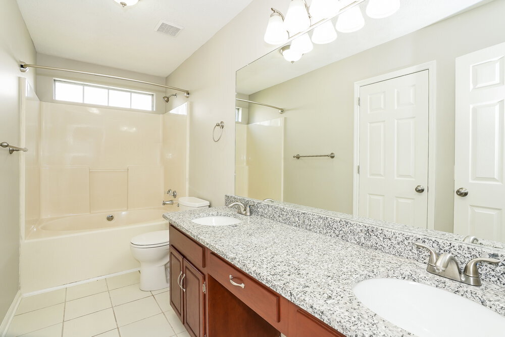 Building Photo - 1207 Cedarbend Dr