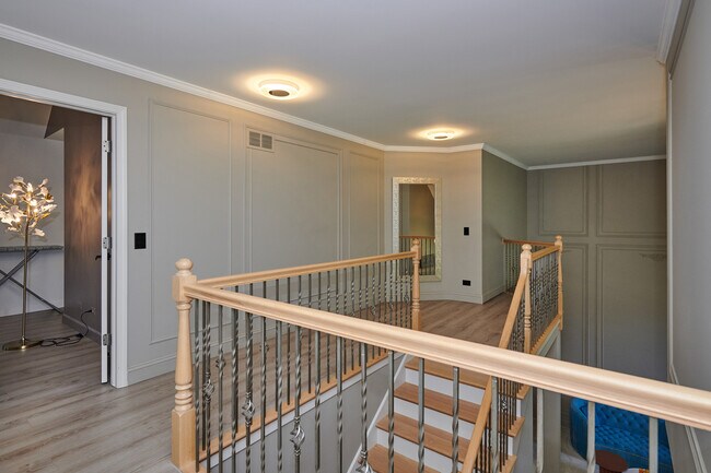 Building Photo - 26300 W Chatham Dr