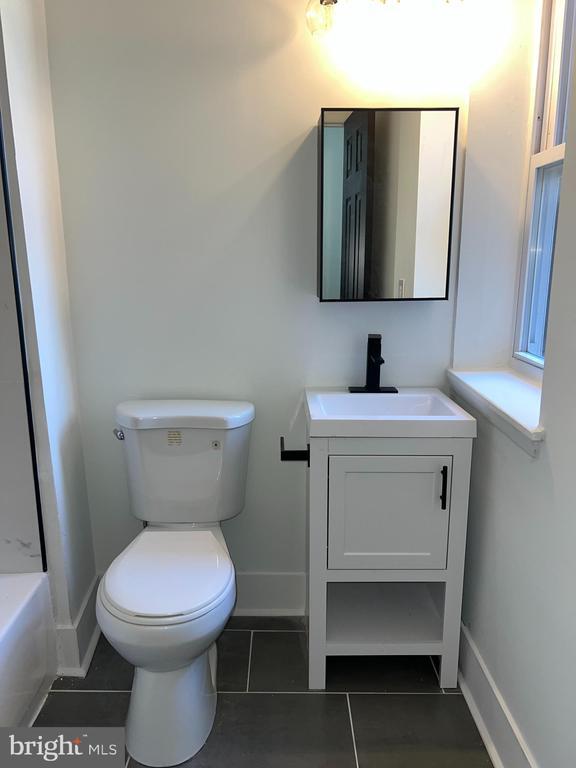 Building Photo - 1706 McCulloh St