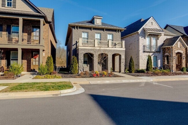 Building Photo - 318 Cornelius Wy