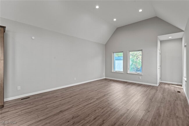 Building Photo - 1928 W 48th St