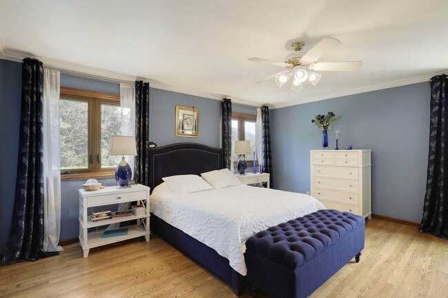 Building Photo - 11400 Burr Oak Ln