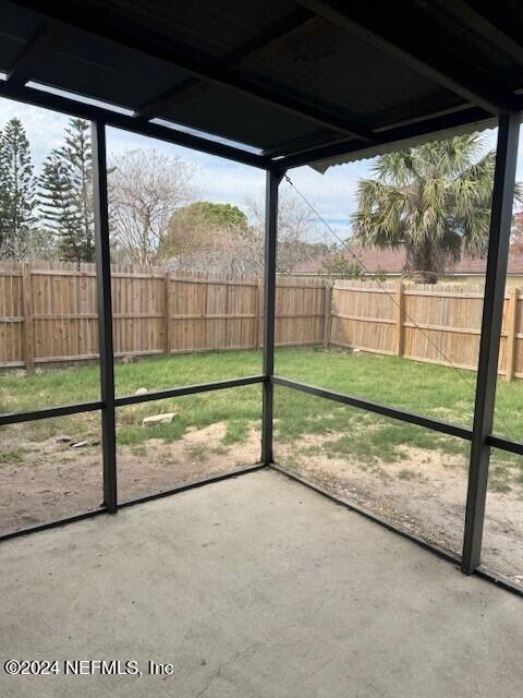 Building Photo - 9151 Ridge Brier Ln