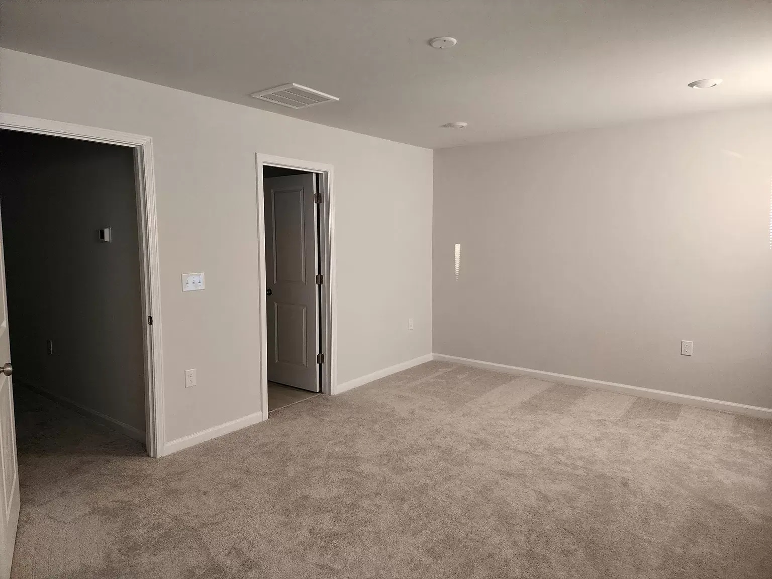 Building Photo - 325 Devon Cliffs Dr