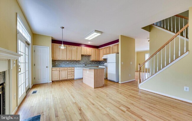 Building Photo - 11485 Carriage Gate Ct
