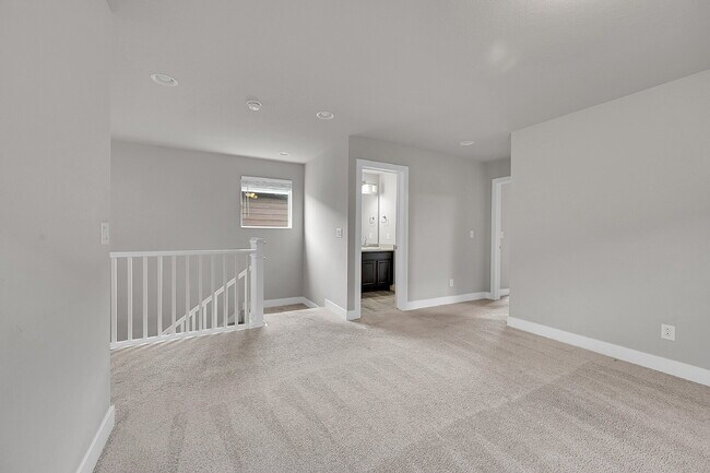Building Photo - $2,850.00 - 3 Bedrooms, 2.5 Bathrooms, Sin...