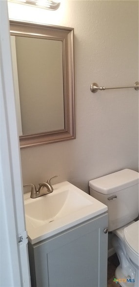 Building Photo - 1109 Wales Dr