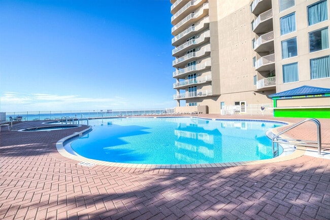 Building Photo - 16819 Front Beach Rd