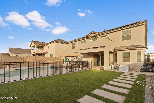 Building Photo - 883 Crystal Rook Dr