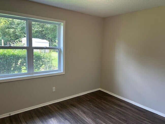 Building Photo - 101 Normandy Ave