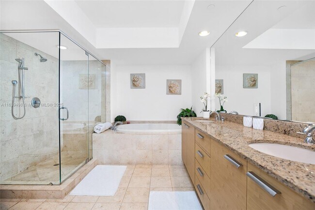 Building Photo - 1830AVAIL S Ocean Dr