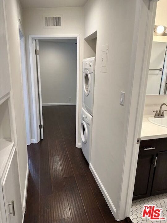 Building Photo - 5961 Chula Vista Way