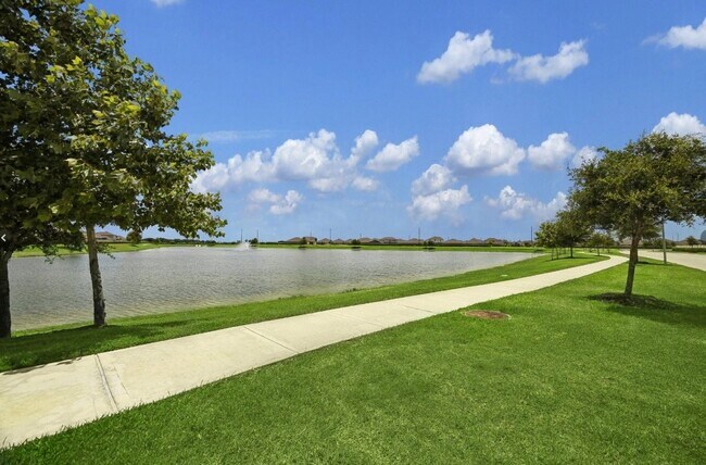 Building Photo - 26622 Bluestem Valley Ln
