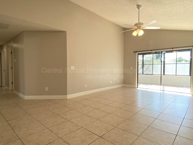 Building Photo - 281 Chicago Woods Cir