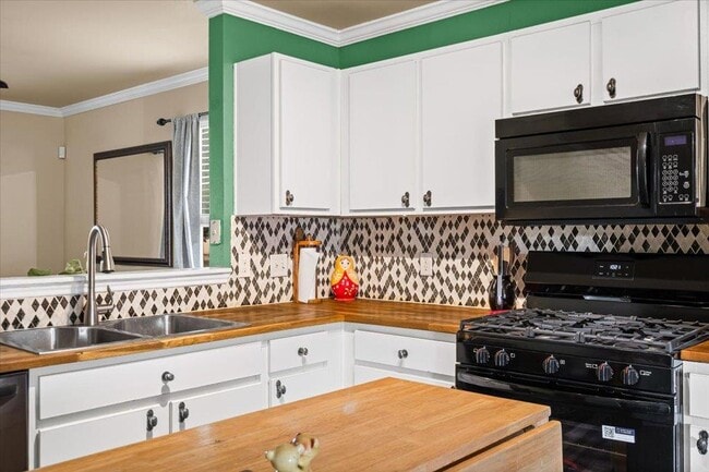 Building Photo - 12209 Briarcreek Loop