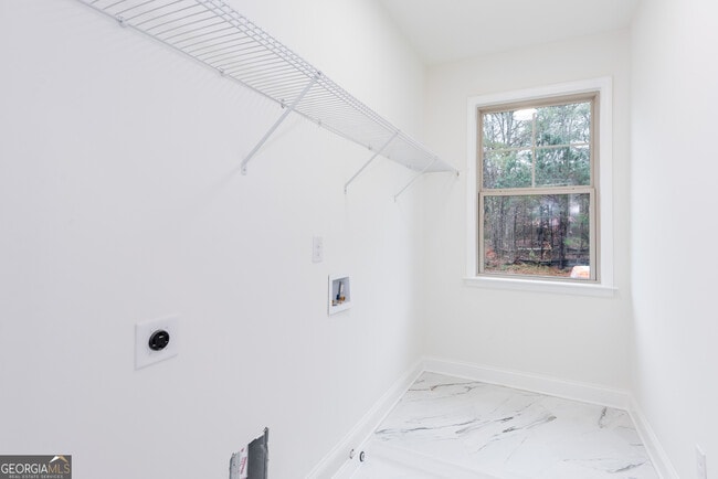 Building Photo - 3342 Landings S Dr SW