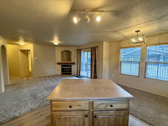 Building Photo - 1820 Fox Bay Dr