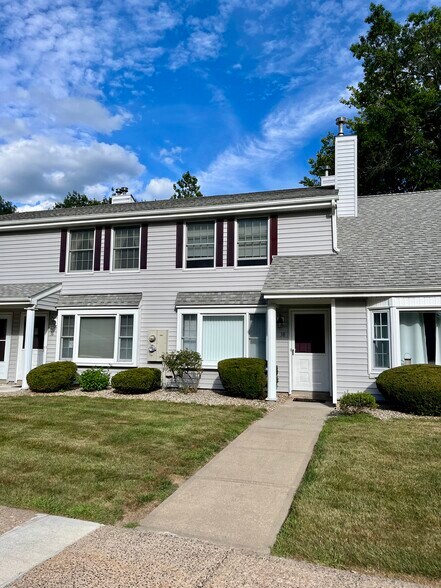 Building Photo - 38 Concord Dr