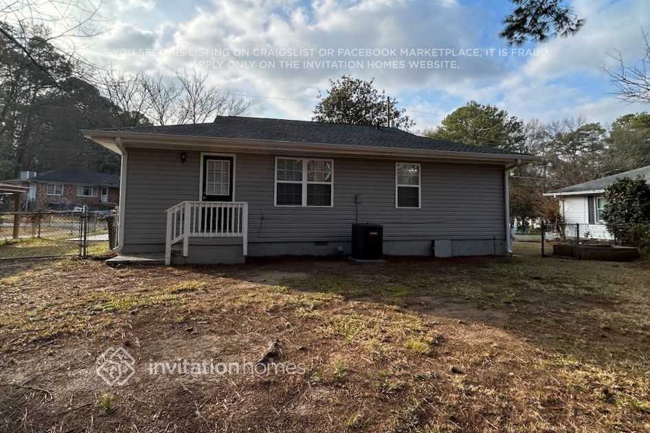 Building Photo - 843 Meadow Pl