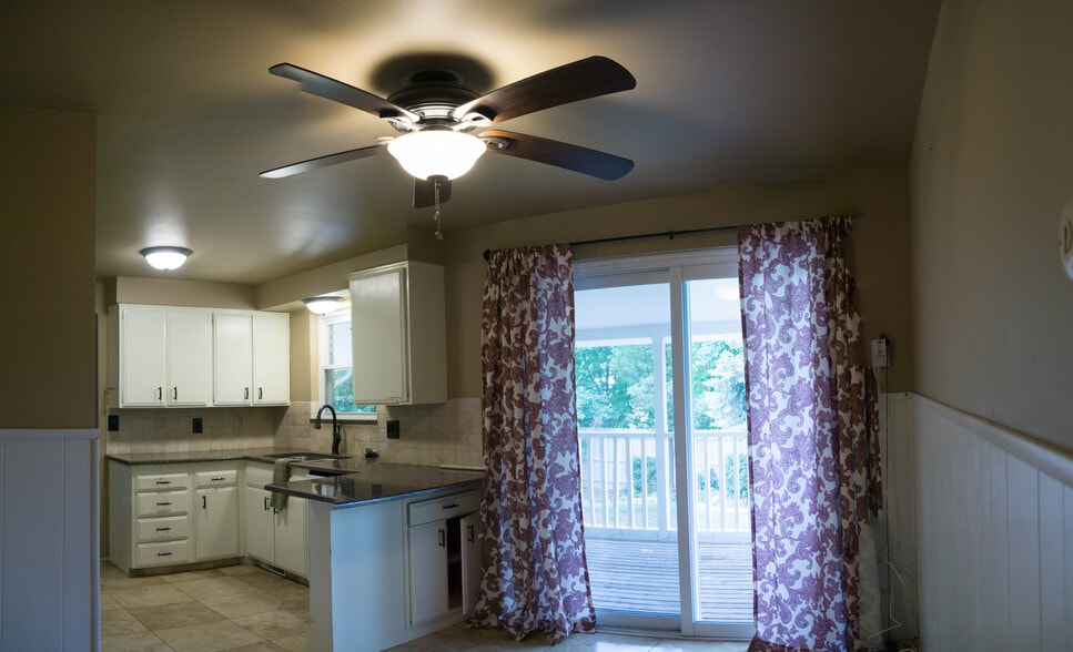 kitchen - 730 East 2780 North