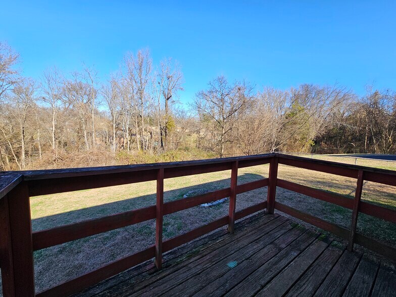 Building Photo - 504 Springmont Blvd