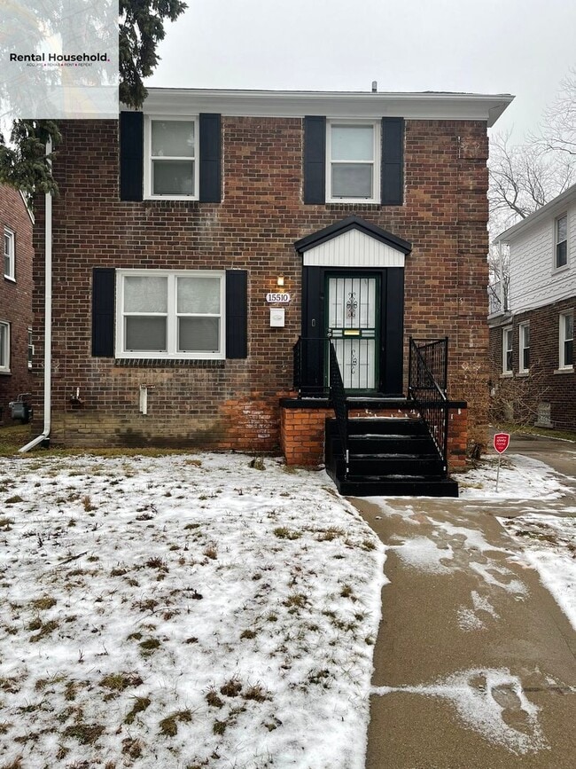 Building Photo - Beautiful 4 Bedroom Colonial Home-Section 8 ONLY