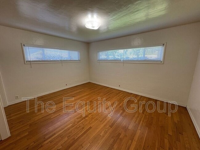 Building Photo - 1505 W Laurel Ave