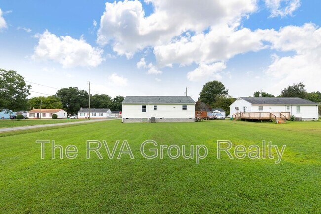 Building Photo - 201 Evergreen Ave