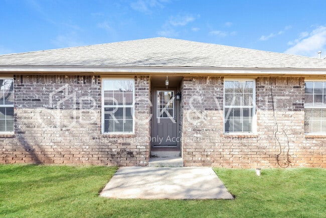 Building Photo - 4924 Sunny Ct
