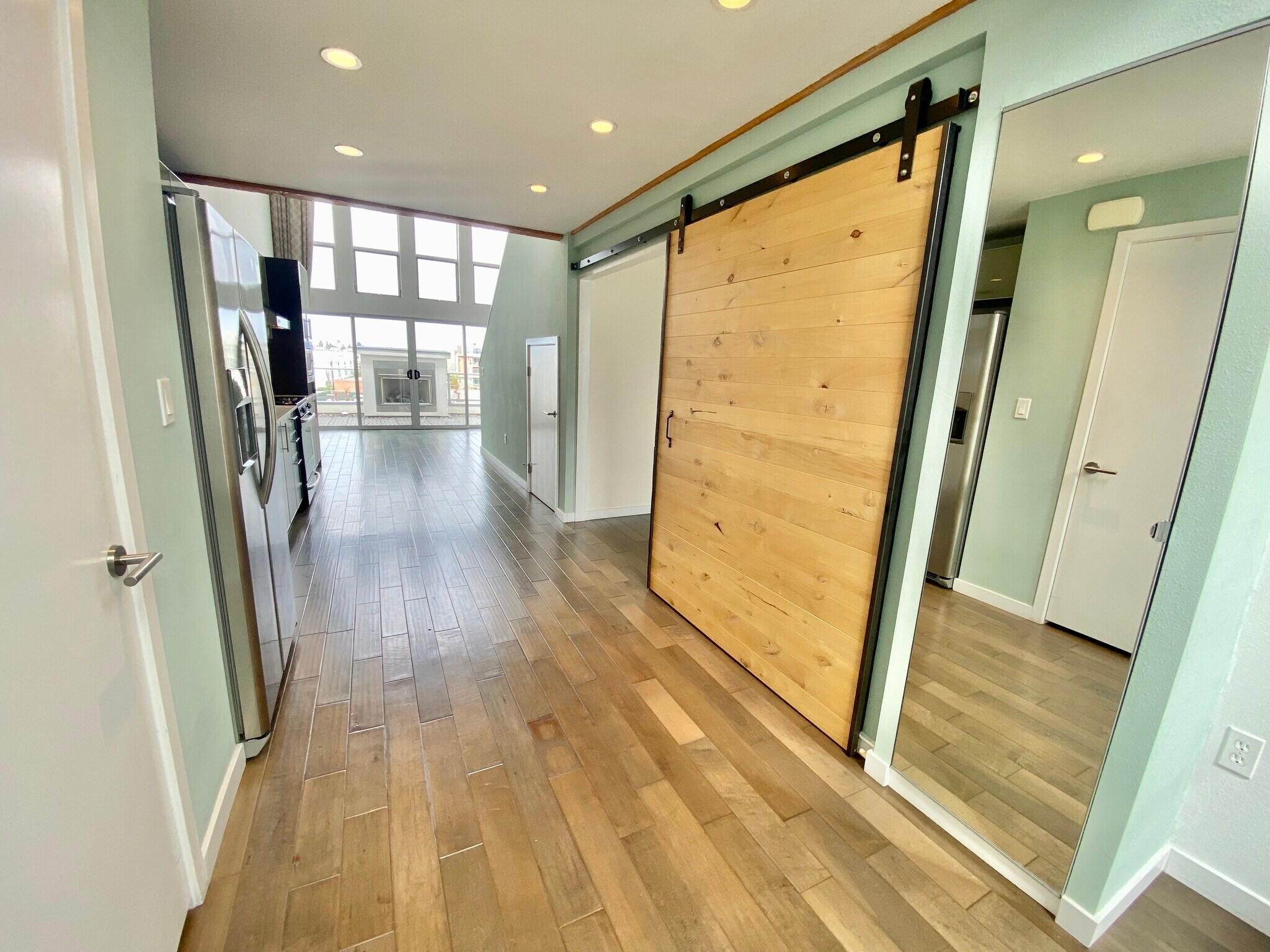 Building Photo - 4215 Glencoe Ave