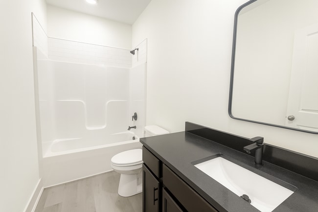 Building Photo - 5203/05 S Chase Cir