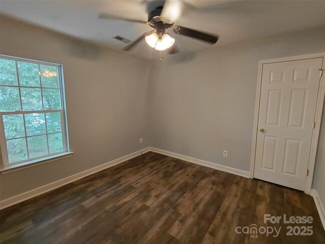 Building Photo - 5043 Wheat Dr SW