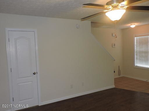 Building Photo - 121 Heather Glenn Cir