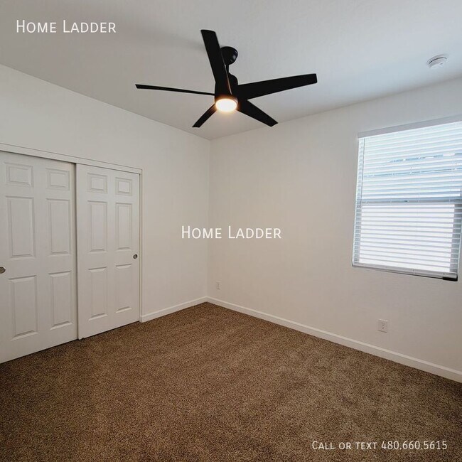 Building Photo - 13337 W Lariat Ln