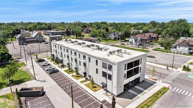 Building Photo - 7410 Kercheval Ave