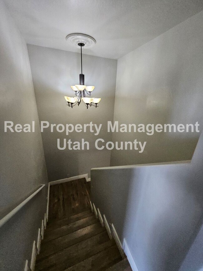 Building Photo - Spanish Fork House